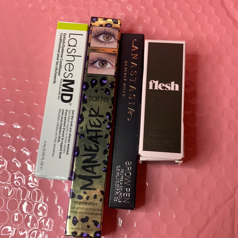 Makeup lot